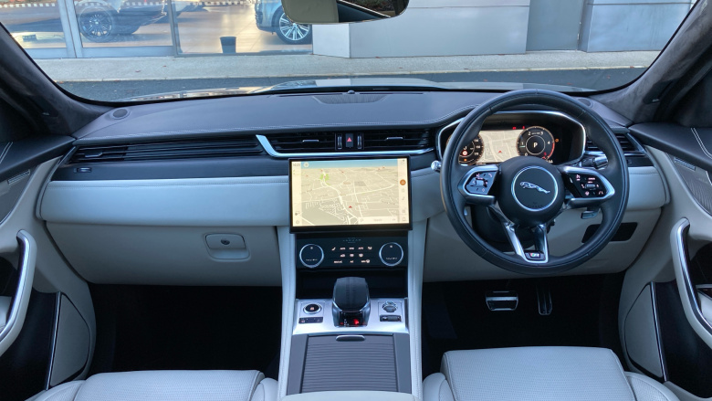 Jaguar F-Pace 2.0 D200 R-Dynamic HSE 5dr Auto AWD Diesel Estate